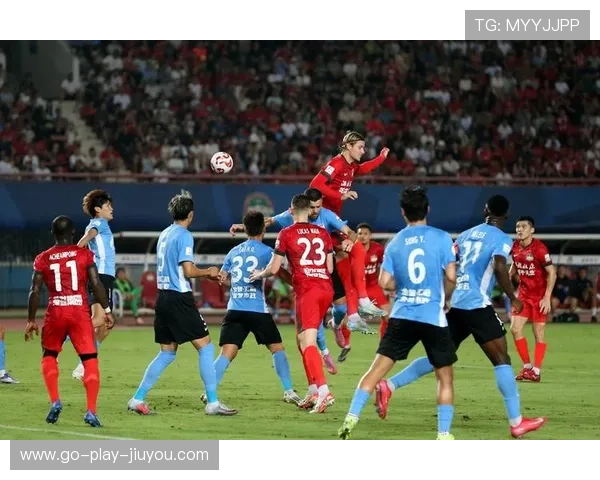 大连英博冲击保级目标明确，阵容强化为求保住中超席位